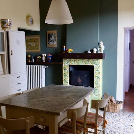 La Casa Di Giulia: Una Pausa In Collina Fubine ภายนอก รูปภาพ