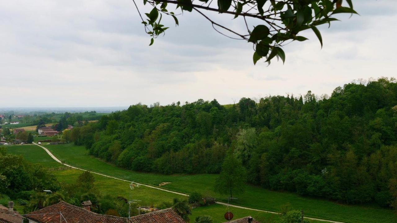 La Casa Di Giulia: Una Pausa In Collina Fubine ภายนอก รูปภาพ