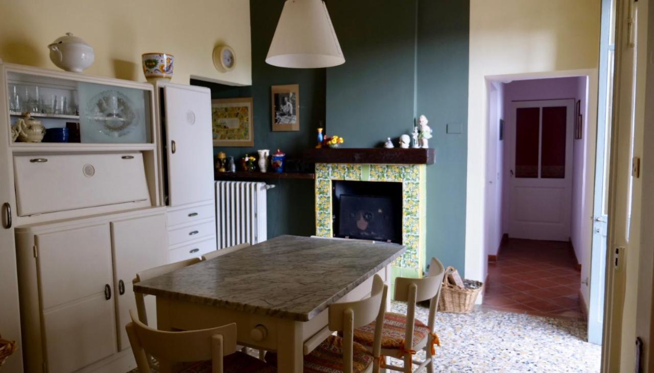 La Casa Di Giulia: Una Pausa In Collina Fubine ภายนอก รูปภาพ